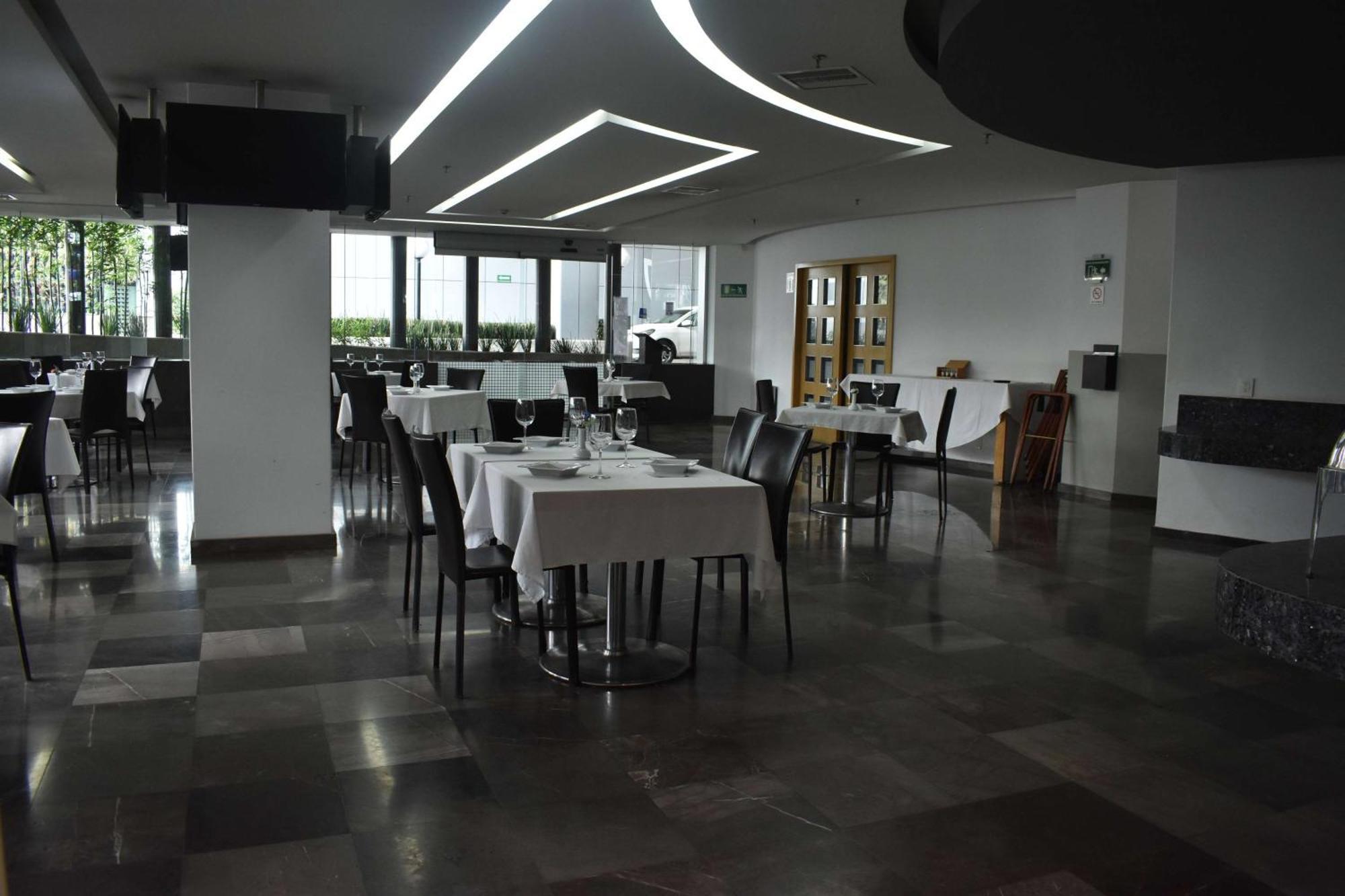 Ramada By Wyndham Mexico City Santa Fe Exterior photo